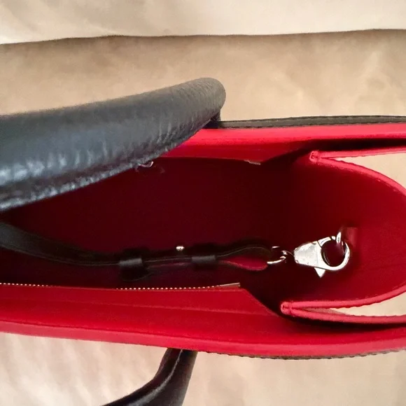 CHRISTIAN LOUBOUTIN Medium PALOMA BAG - Picture 13 of 16